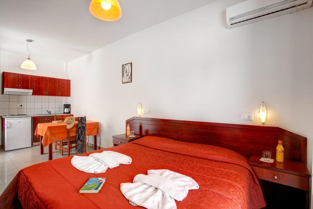 ستالوس Artemis Apartments المظهر الخارجي الصورة