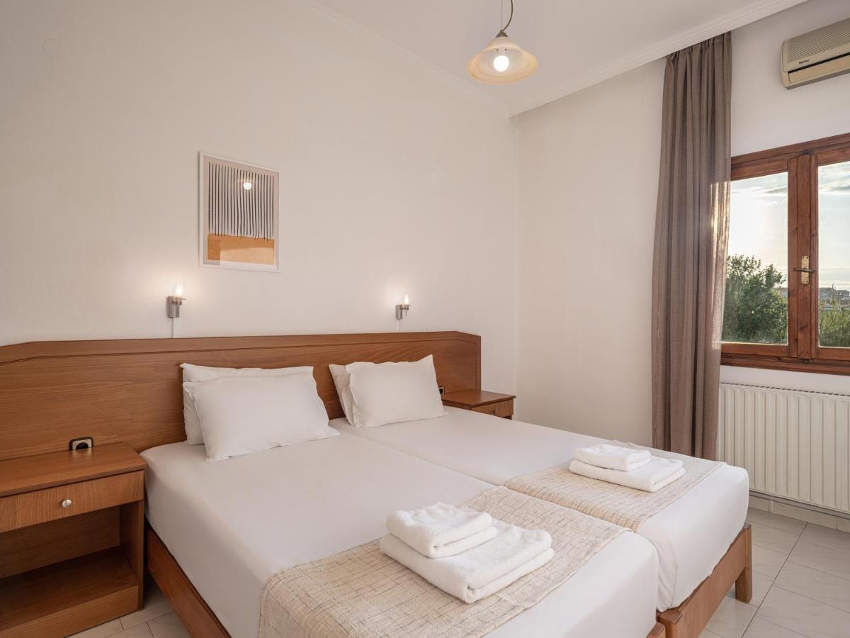 ستالوس Artemis Apartments الغرفة الصورة