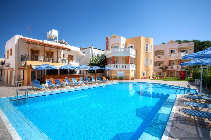 ستالوس Artemis Apartments المظهر الخارجي الصورة