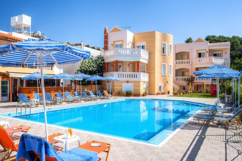 ستالوس Artemis Apartments المظهر الخارجي الصورة